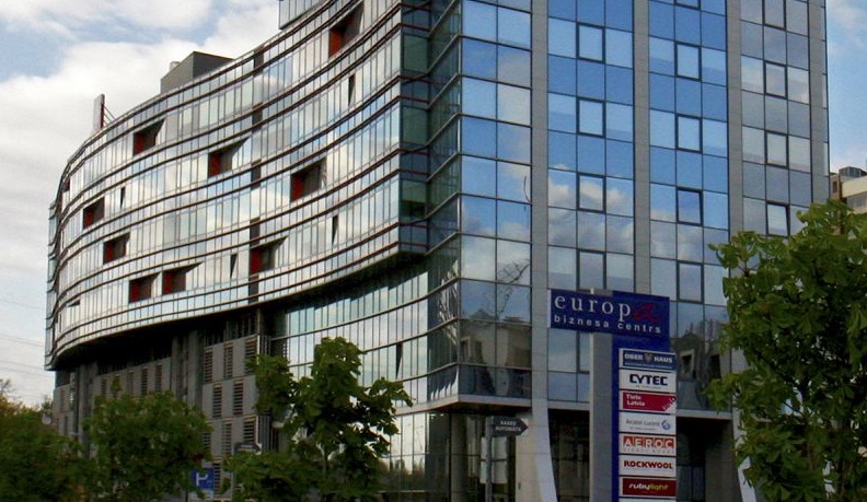 Ropažu iela 10, Rīga